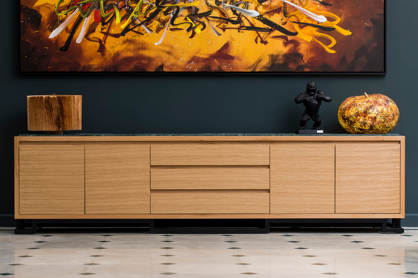 STORAGE DRESSER