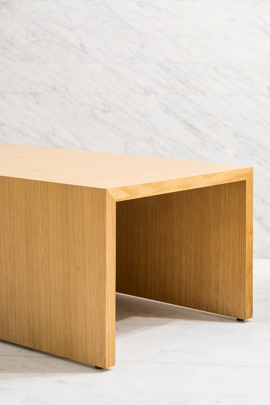 NESTING TABLES